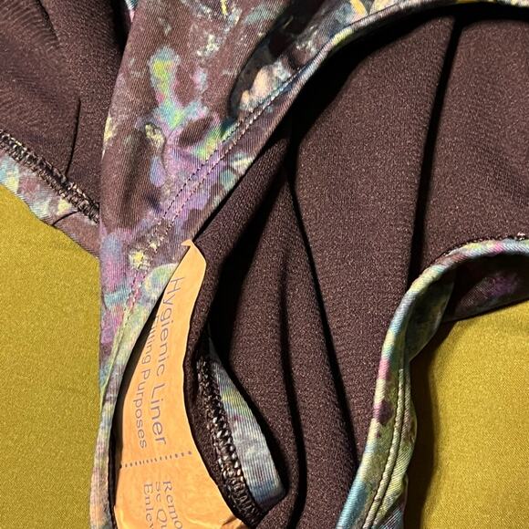 Nike Swim Medium BNWT - Picture 6 of 7